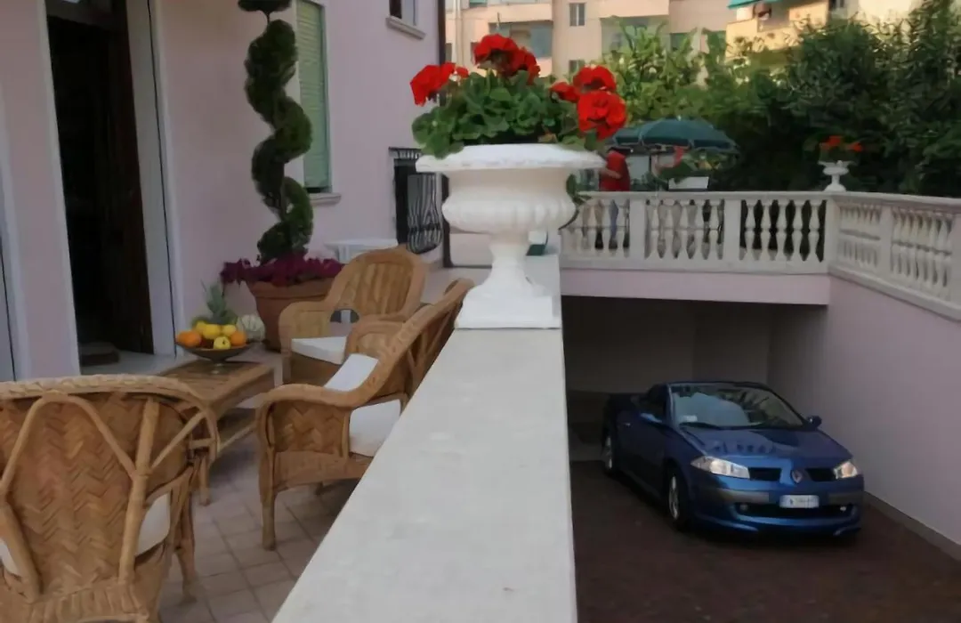 Nice Hotel-1